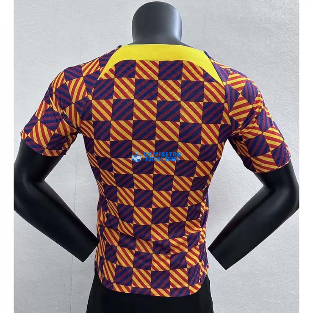 Camiseta Barcelona 2022/2023 Pre-Match Amarillo/Rojo (EDICIÓN JUGADOR) - Imagen 3