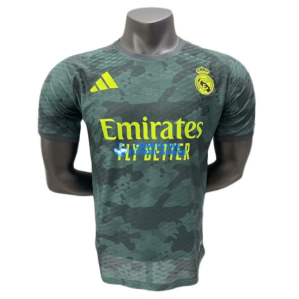 Real Madrid 2025/2026 Camiseta de la Especial equipación VERSIÓN JUGADOR 15