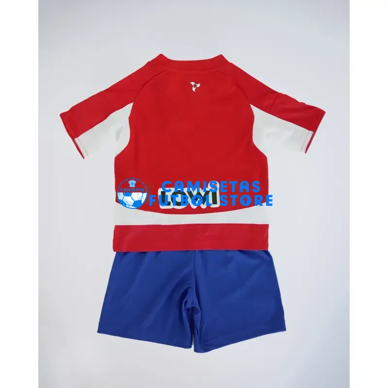 Camiseta Granada 1ª Equipación 2025/2026 Rojo/Blanco Niño Kit con Parche La Liga - Imagen 2