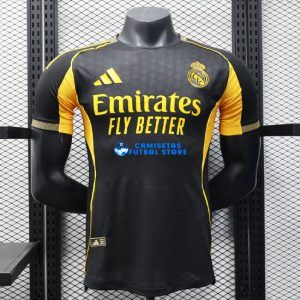 Real Madrid 2025/2026 Camiseta de la Especial equipación VERSIÓN JUGADOR 8